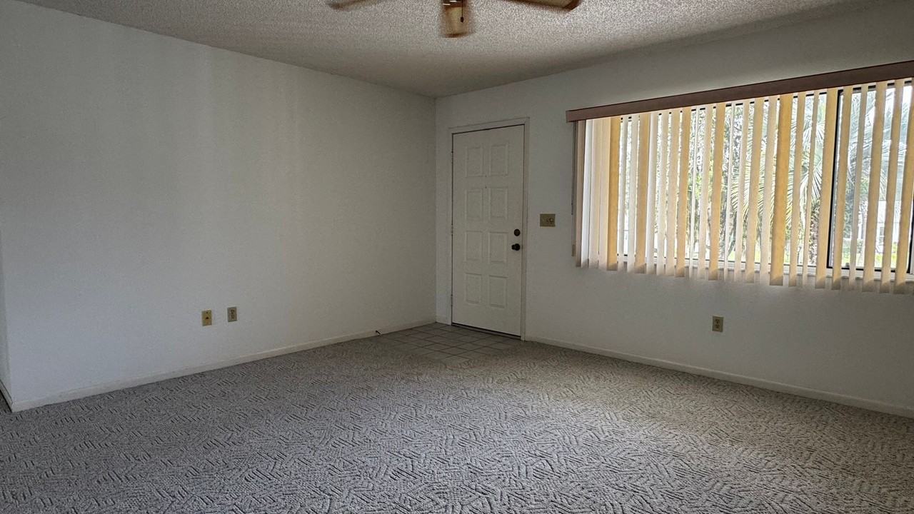 8449 Sw 106th Pl - Photo 4 of 16