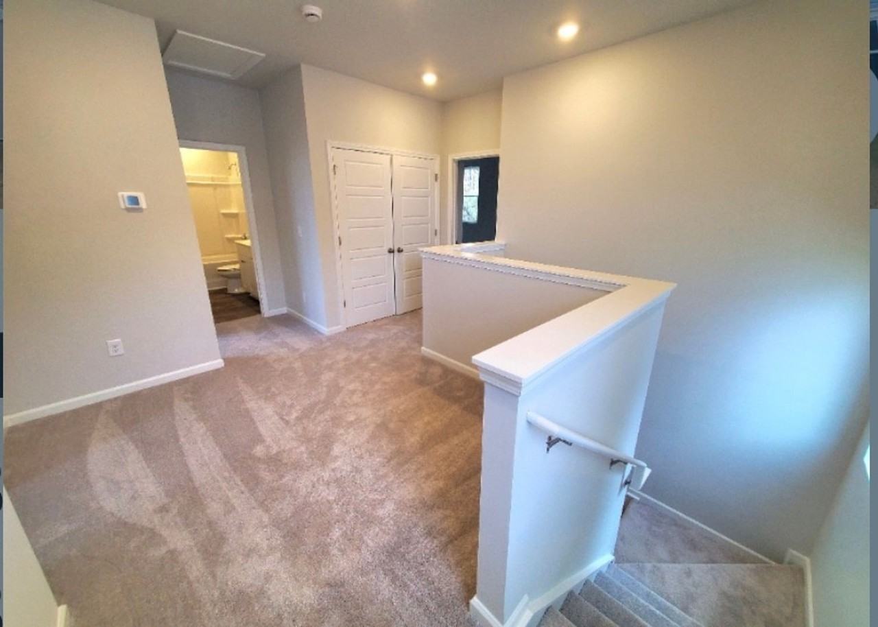 160 Cypress Hollow Dr - Photo 5 of 16