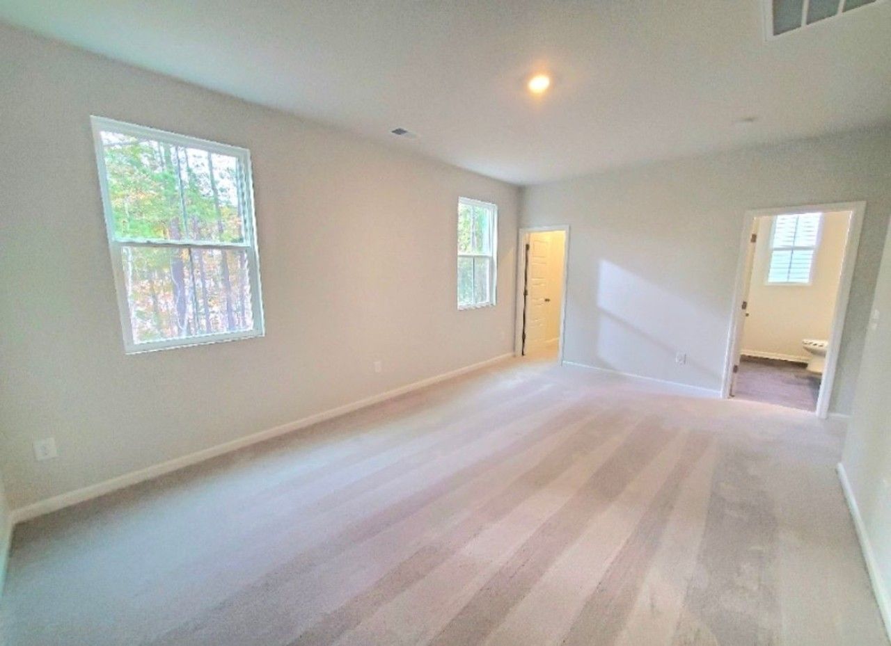 160 Cypress Hollow Dr - Photo 6 of 16