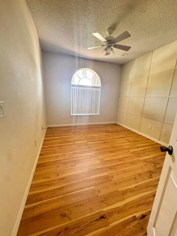 10895 Fillmore Dr - Photo 6 of 16