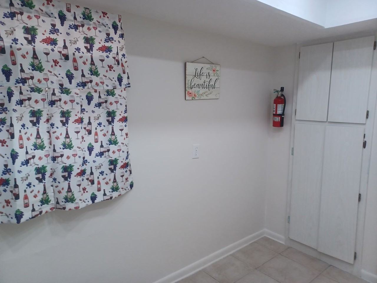 4911 York St - Photo 7 of 15