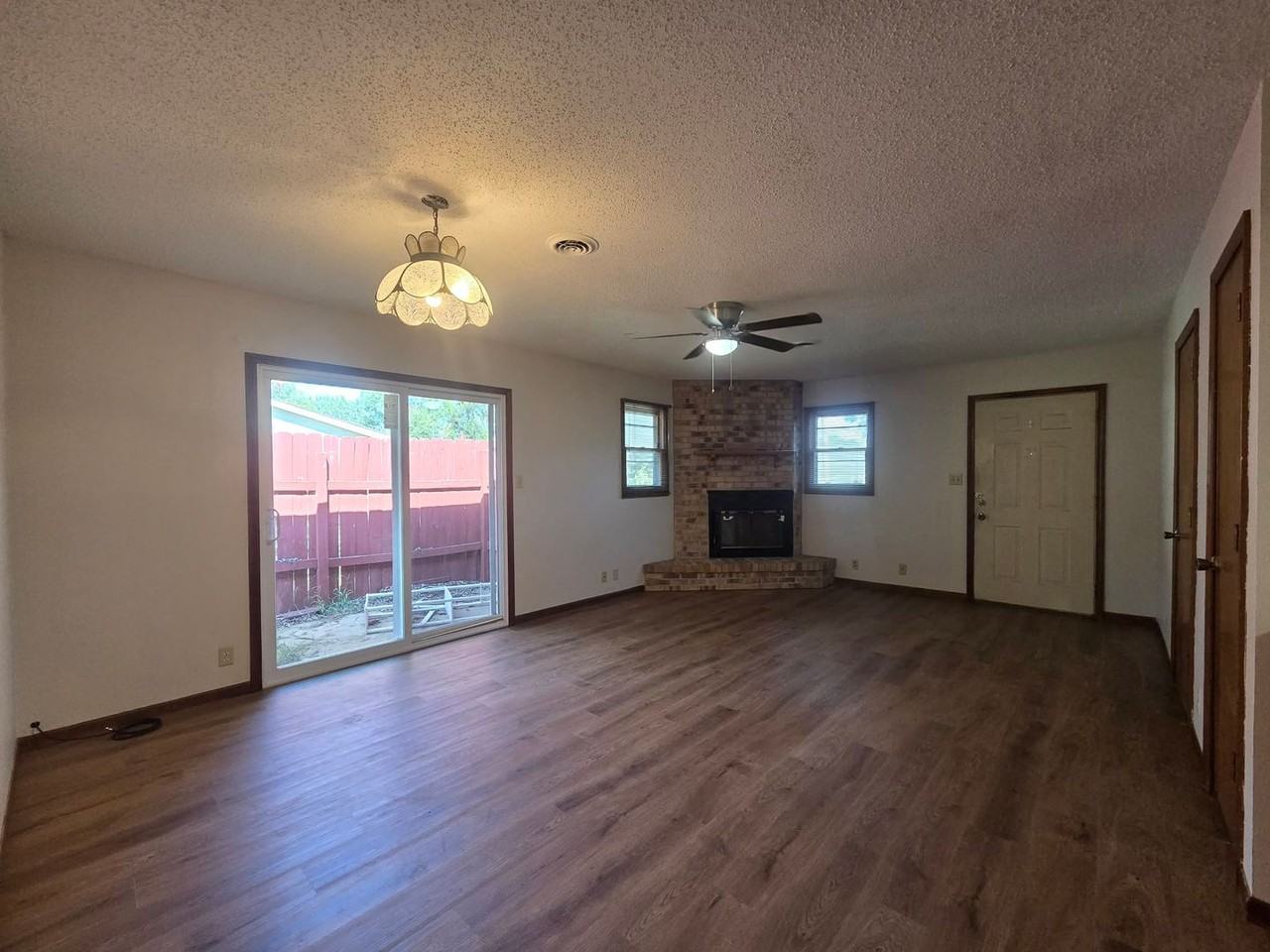 1214 Bluestem Dr - Photo 5 of 22