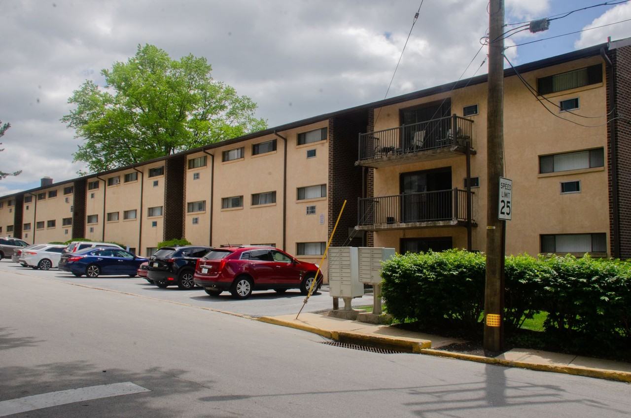 Towns Edge Apartments - Photo 6 of 10