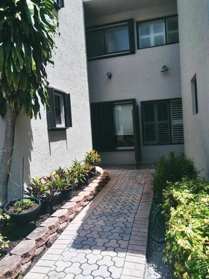 9727 N New River Canal Rd #629 - Photo 2 of 41