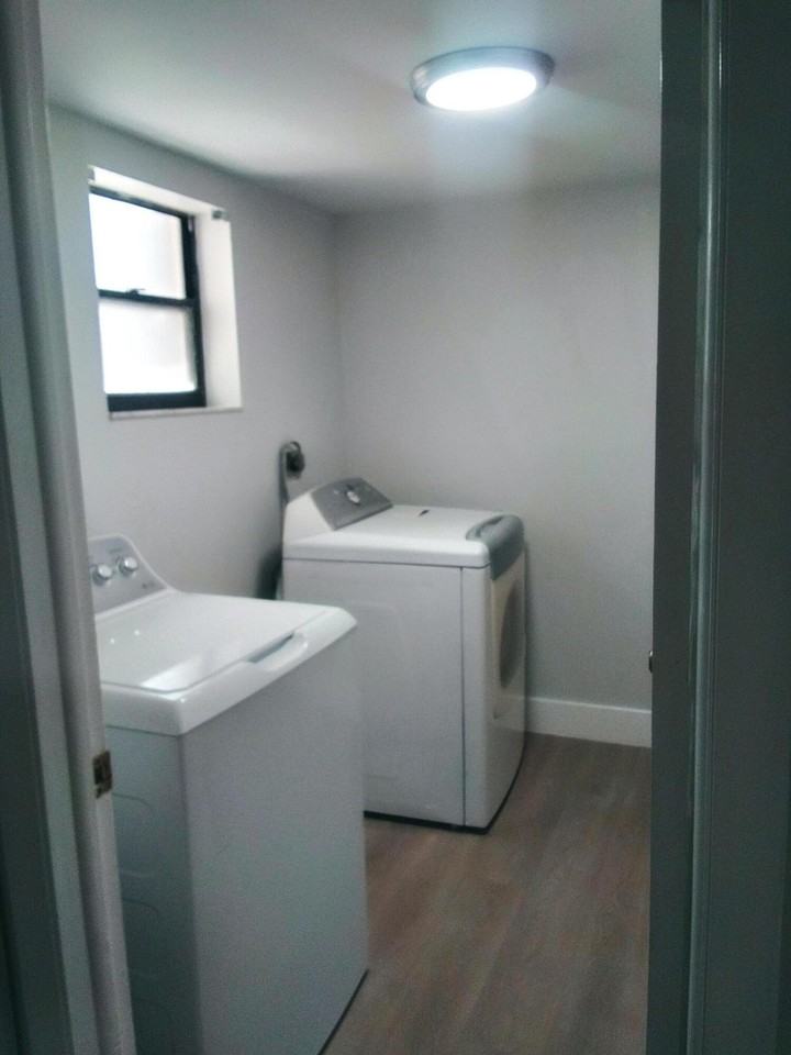 9727 N New River Canal Rd #629 - Photo 3 of 41
