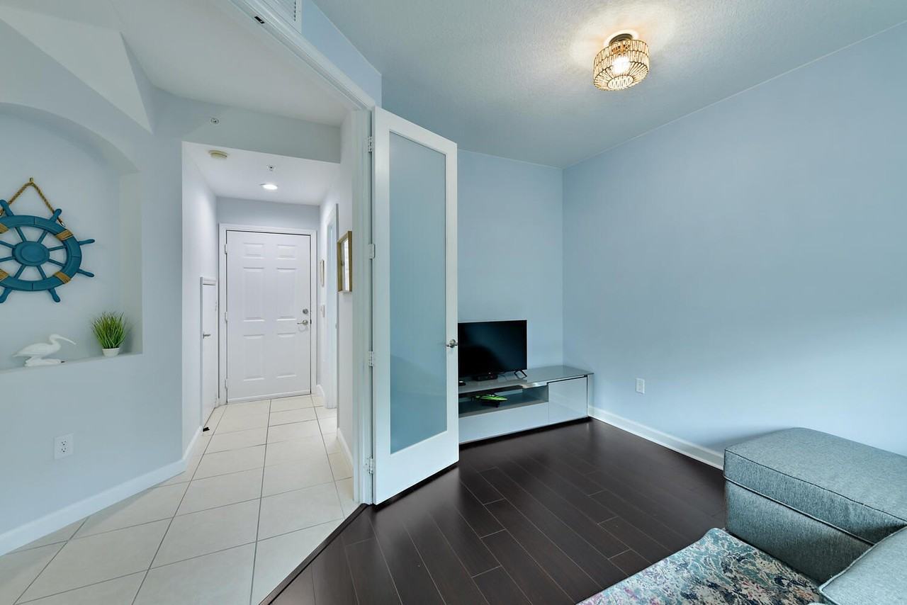 2570 Gardens Pkwy - Photo 5 of 35