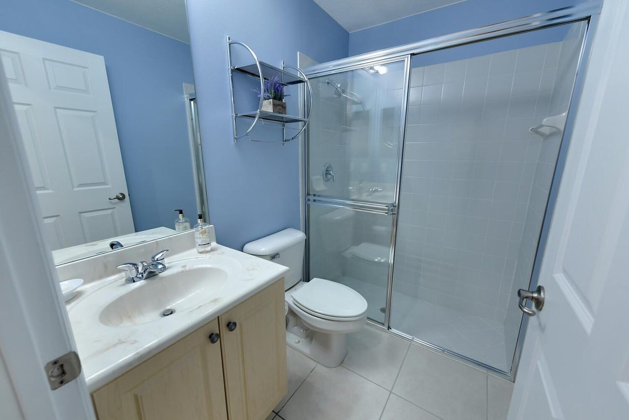 2570 Gardens Pkwy - Photo 7 of 35