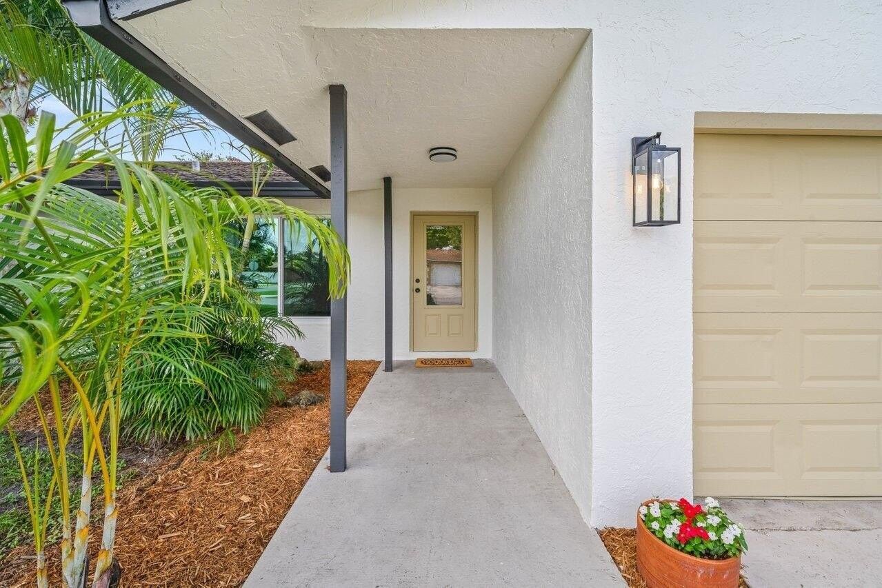 638 Sw 4th Ave - Photo 4 of 43