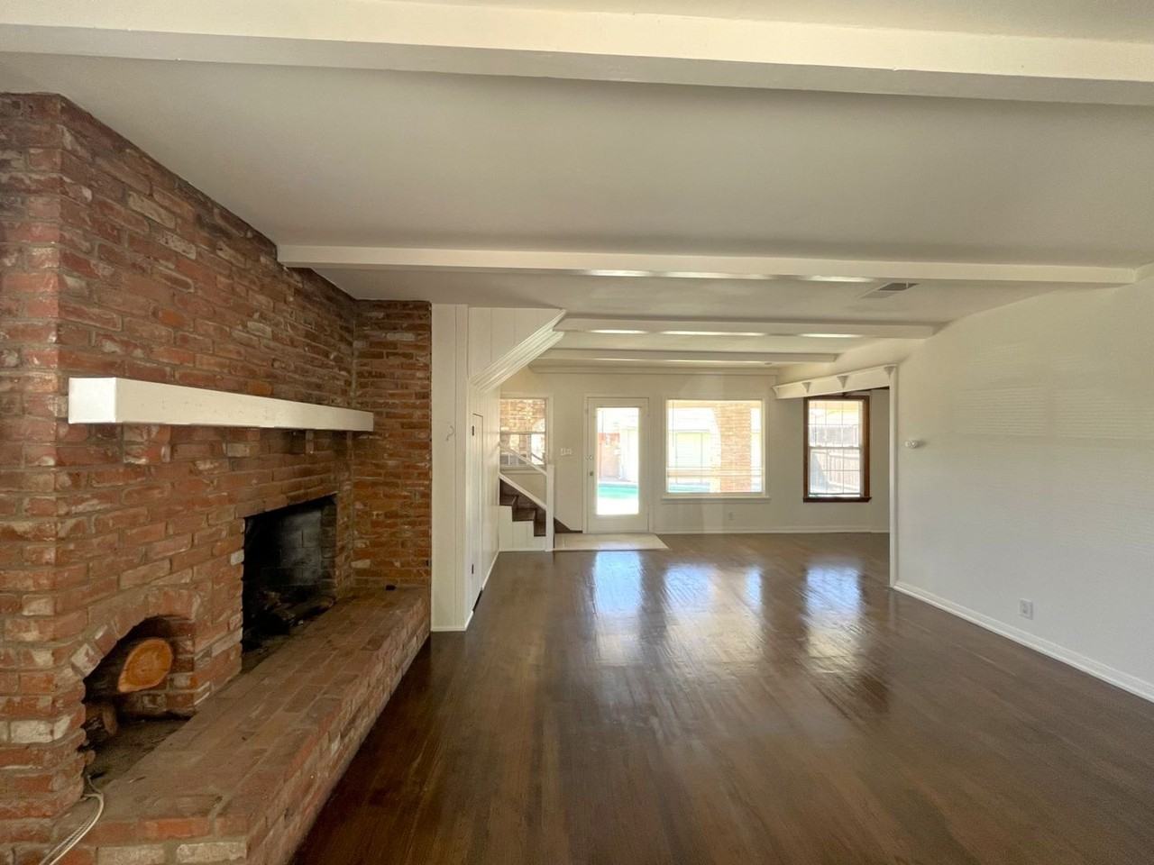 3438 Maine Ave - Photo 7 of 38