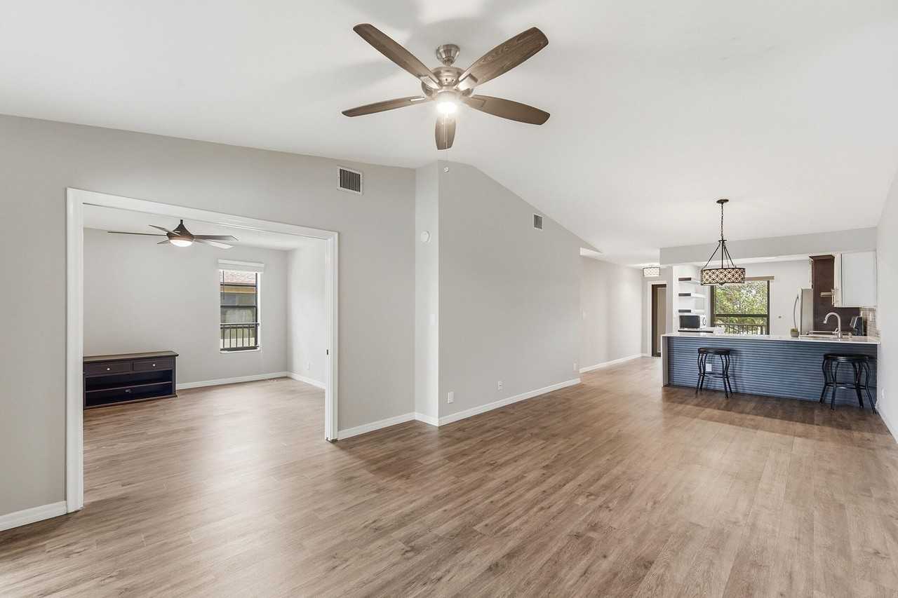 1033 Banks Rd #203 - Photo 6 of 18