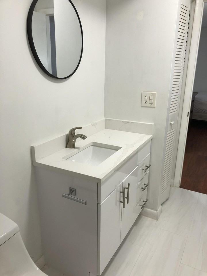 480 Nw 20th St #2140 - Photo 3 of 29