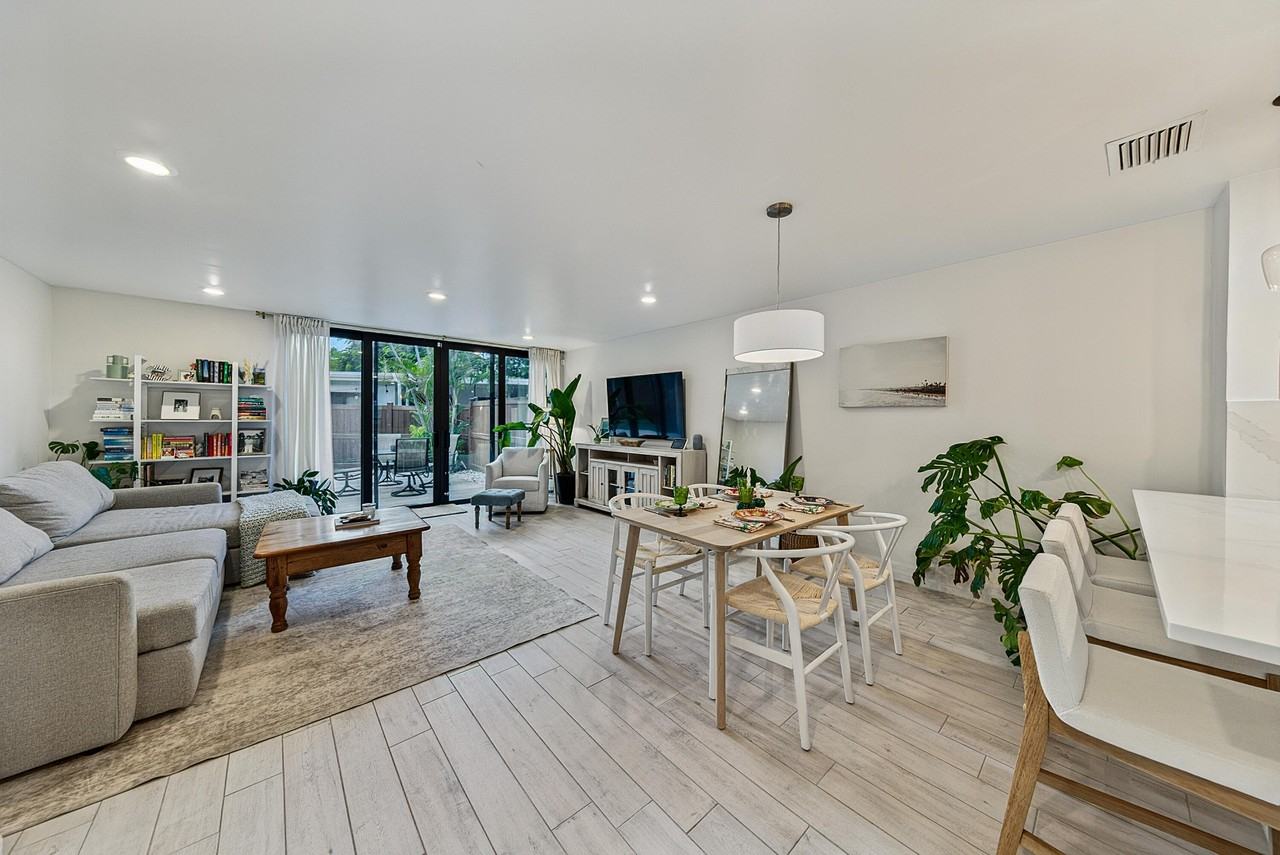 1315 Miami Rd #D - Photo 6 of 36