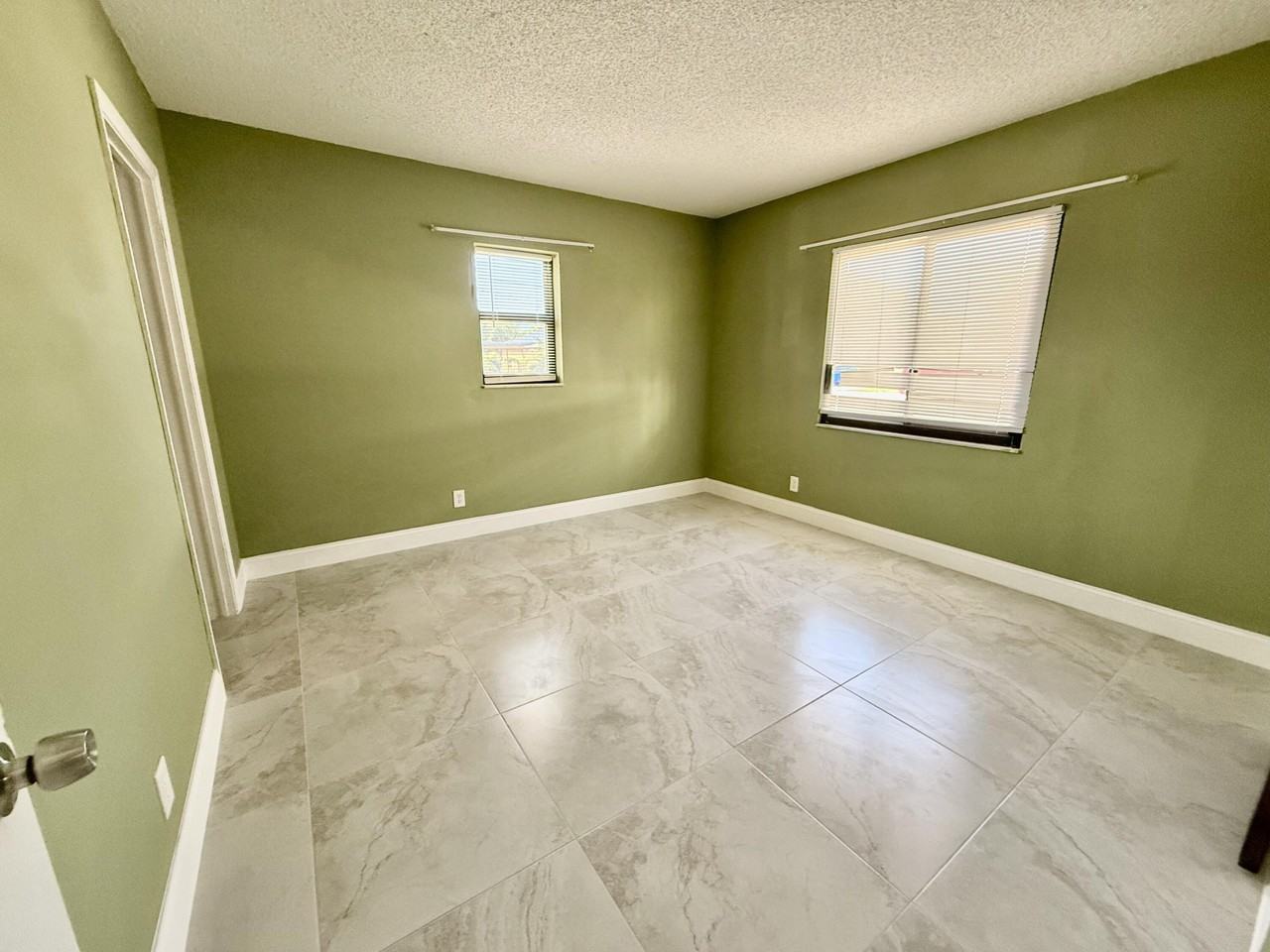 1691 W 26th St #1 - Photo 4 of 7