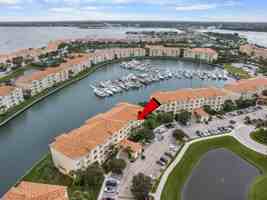 featured image of 8 Harbour Isle Dr E #PH05