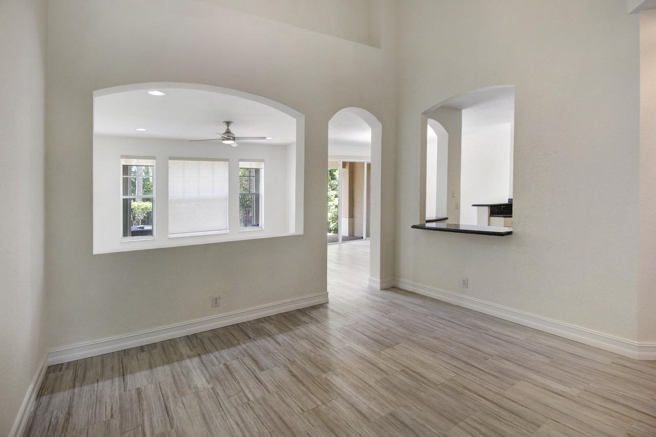 5794 Nw 119th Ter - Photo 7 of 48