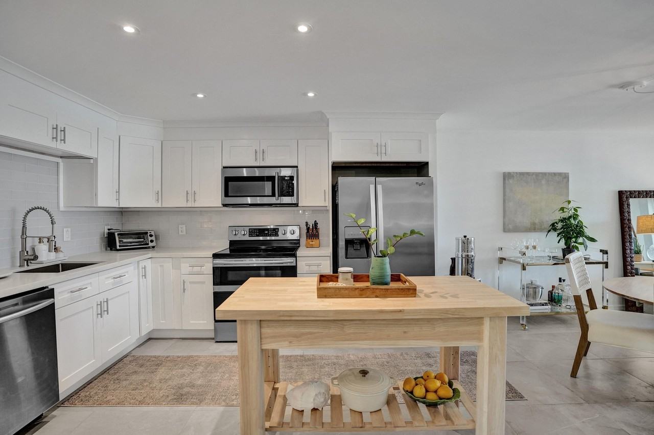 3209 Ne 36th St #3C - Photo 4 of 32