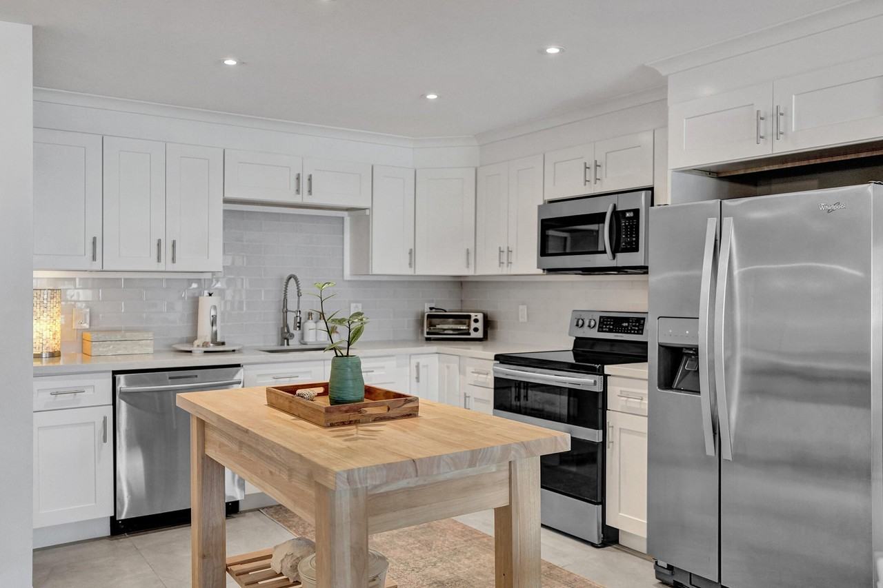 3209 Ne 36th St #3C - Photo 5 of 32