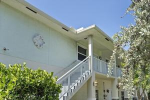 featured image of 105 2nd St #3