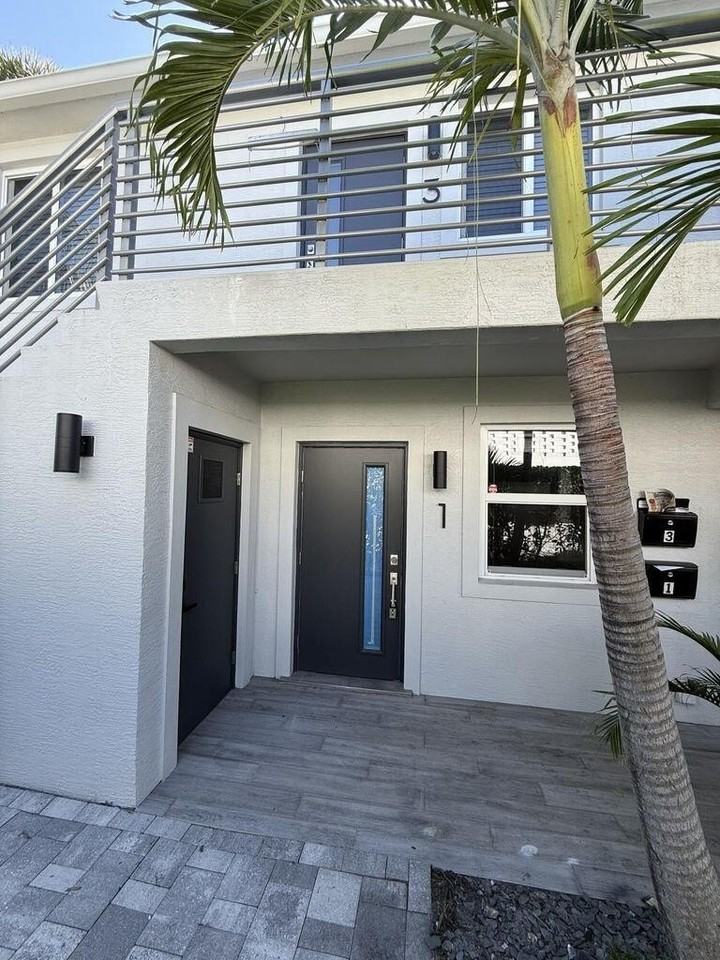 3805 S Olive Ave #1 - Photo 4 of 9