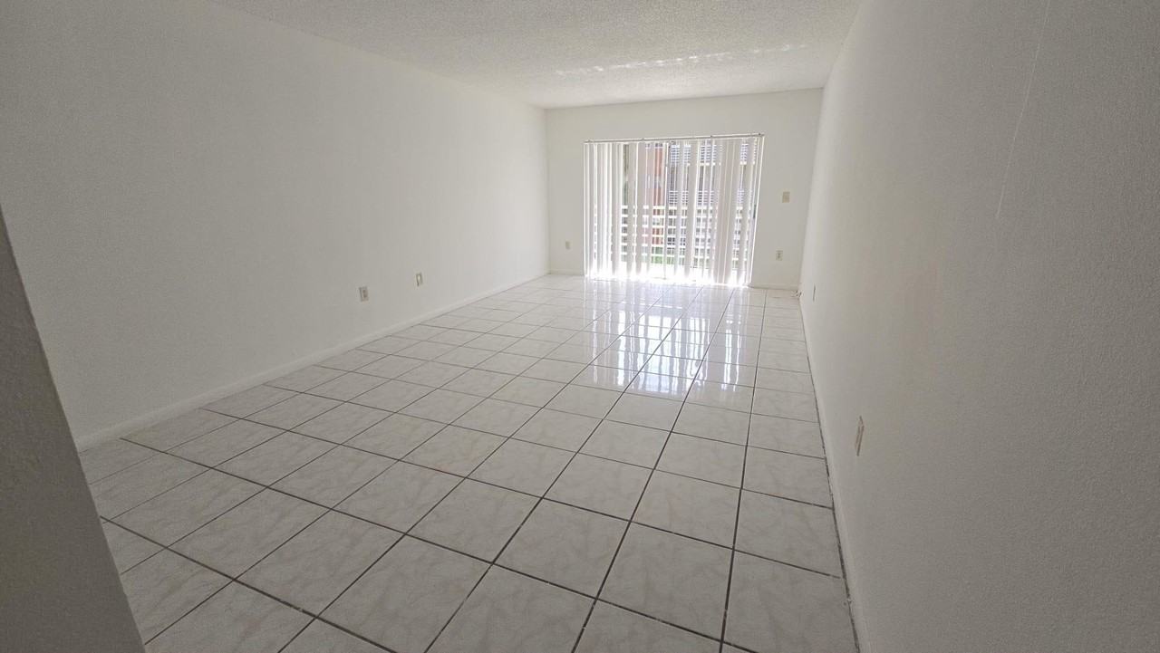 3600 Nw 21st St #203 - Photo 2 of 11