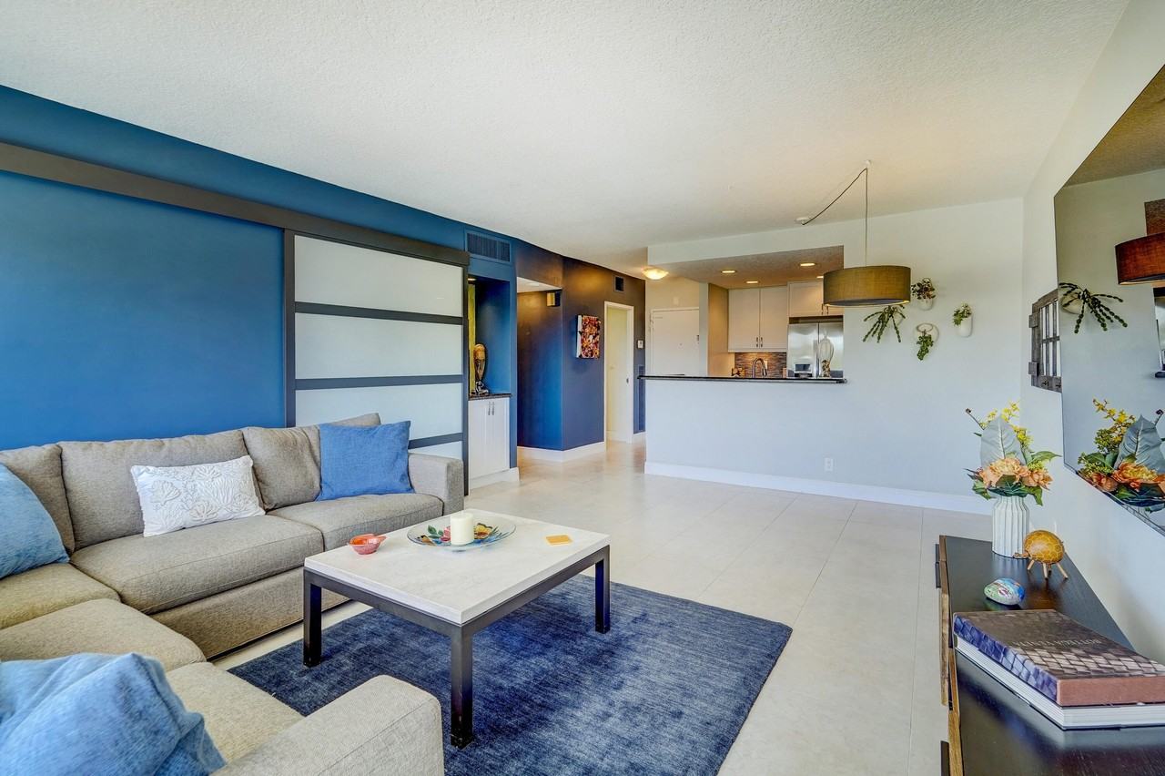 2500 E Las Olas Blvd #403 - Photo 7 of 33