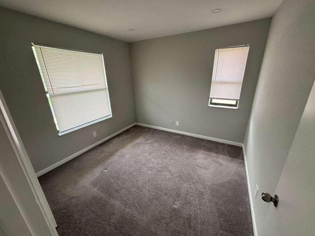 21913 Lake Forest Cir #201 - Photo 7 of 11