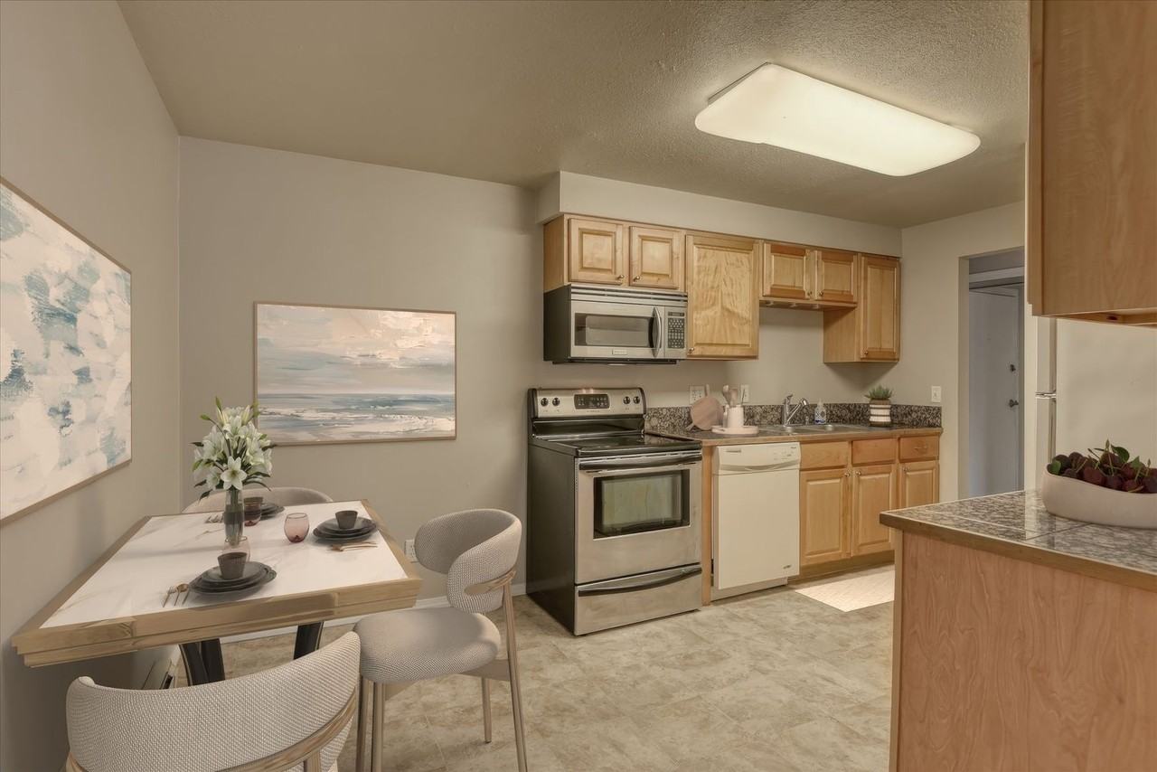 1418 W 6th Ave #104 - Photo 4 of 11