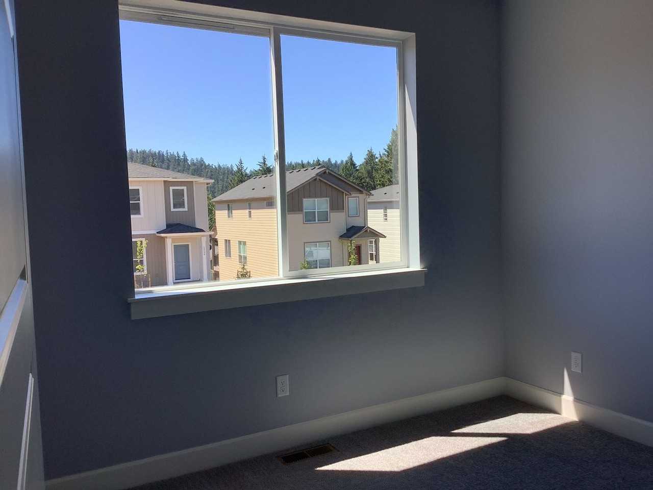 2410 Fieldcress Rd - Photo 6 of 20