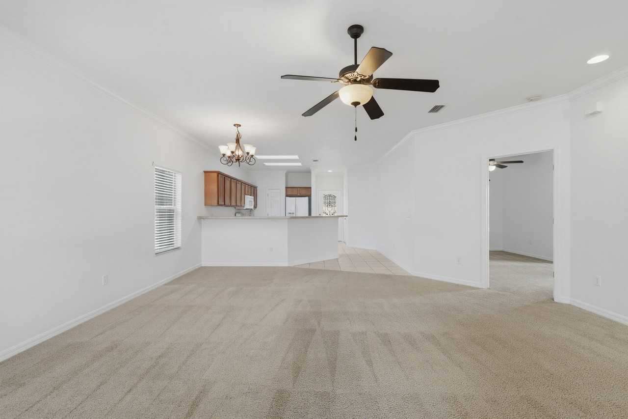 1316 Nw 120th Way - Photo 4 of 20