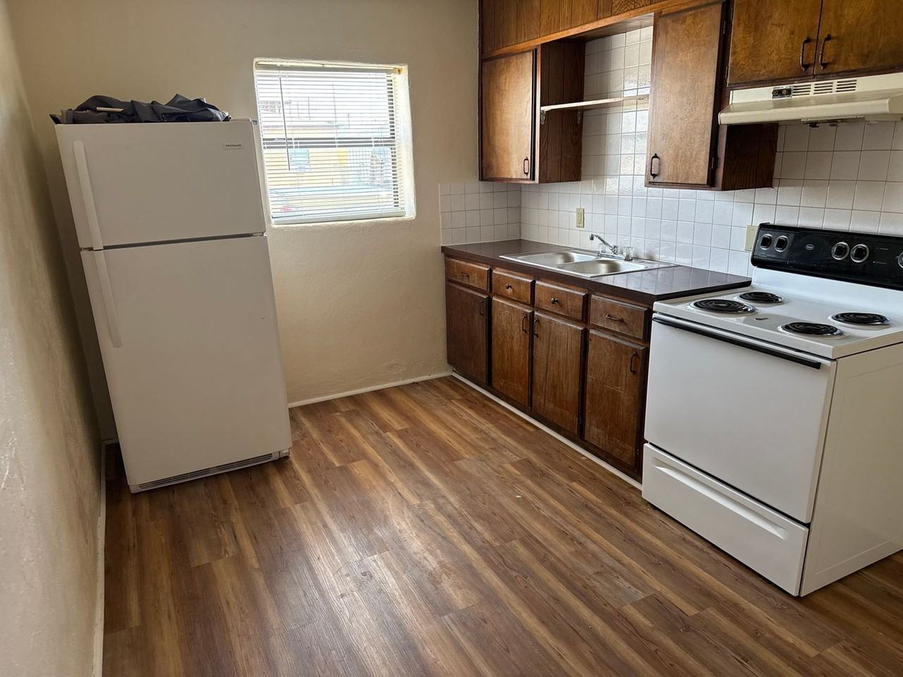 123 N Avenue E - Photo 5 of 5