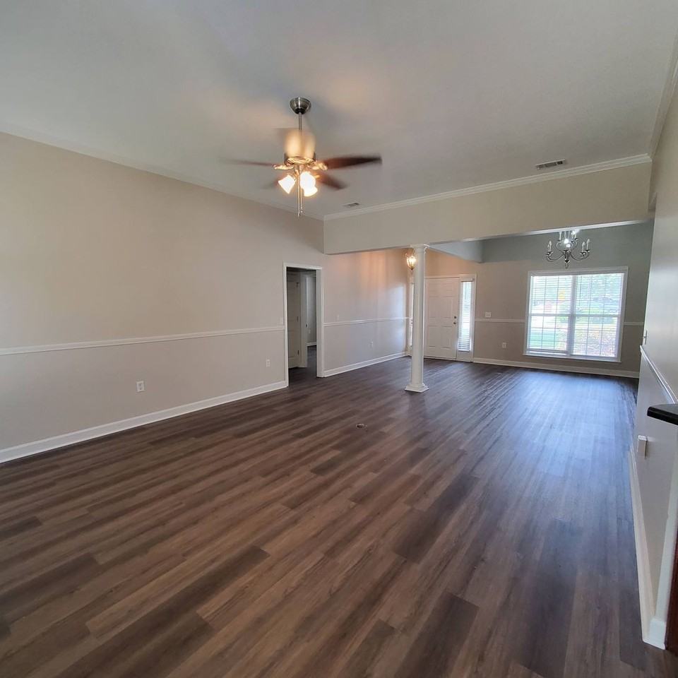 5227 Abbott Cir - Photo 2 of 16
