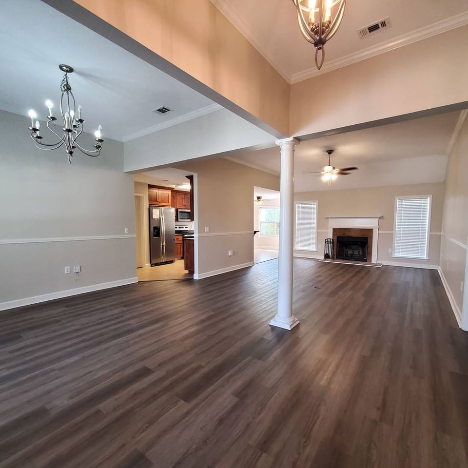 5227 Abbott Cir - Photo 3 of 16