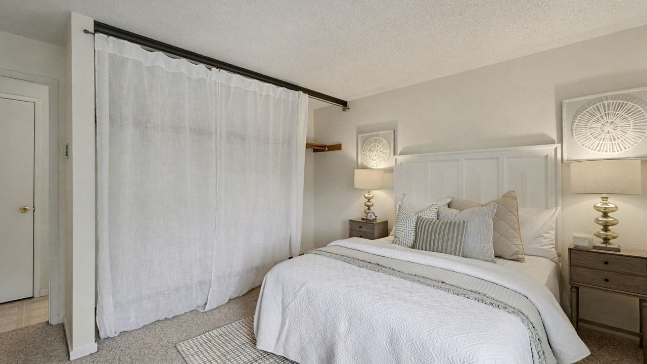 8800 20th Ave Ne - Photo 5 of 16