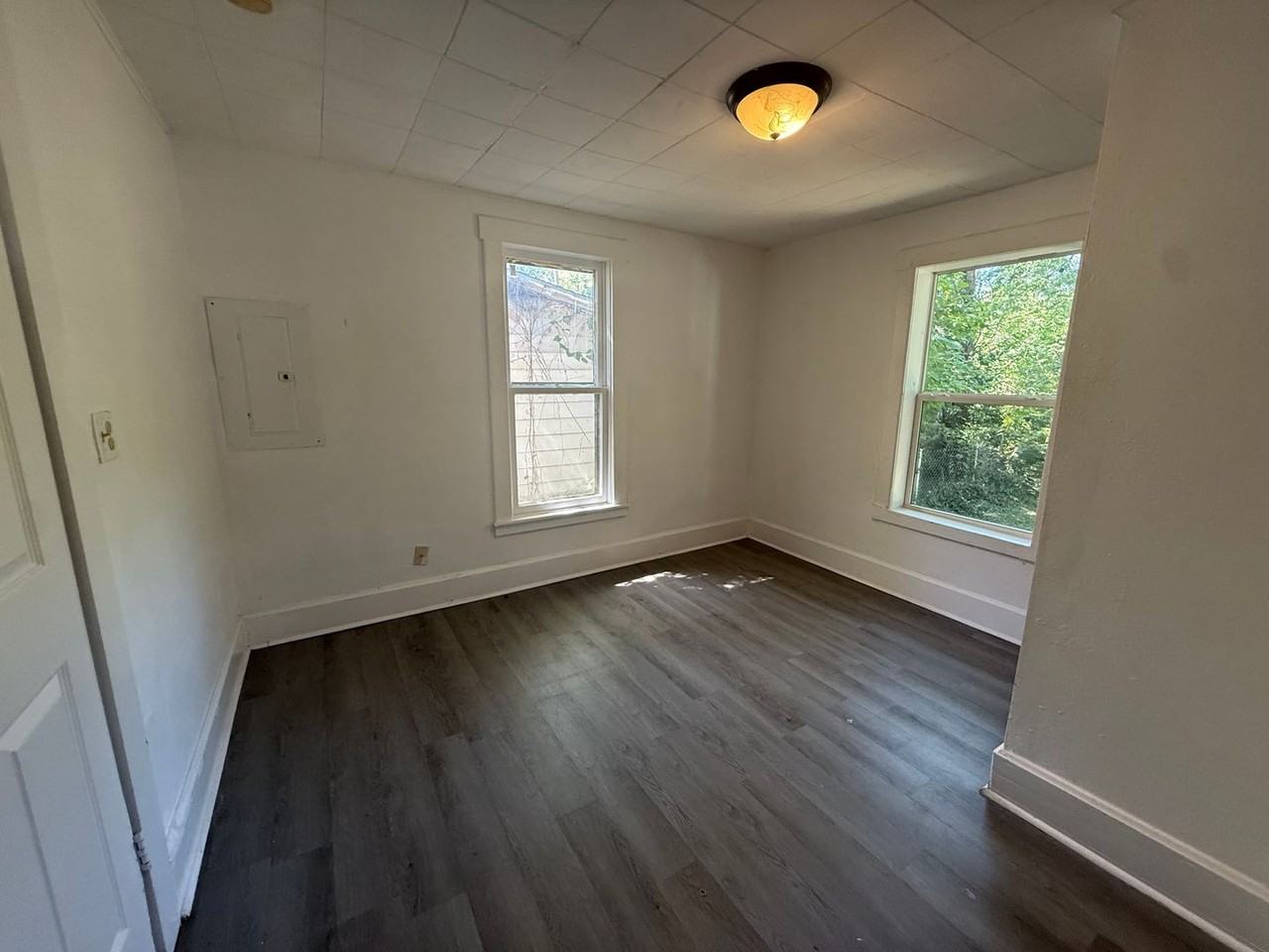853 S Nettleton Ave - Photo 5 of 10