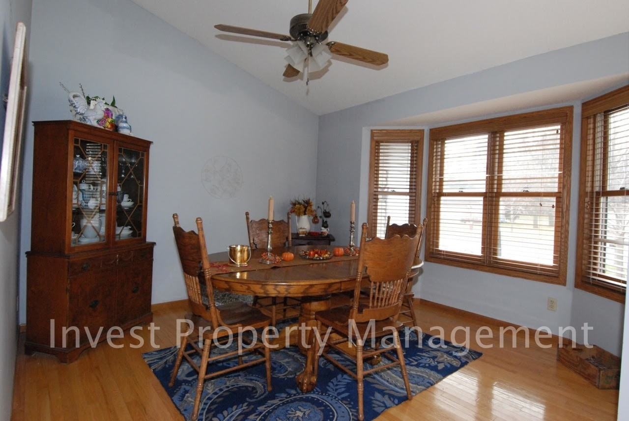 21704 Rouillard Blvd - Photo 3 of 19