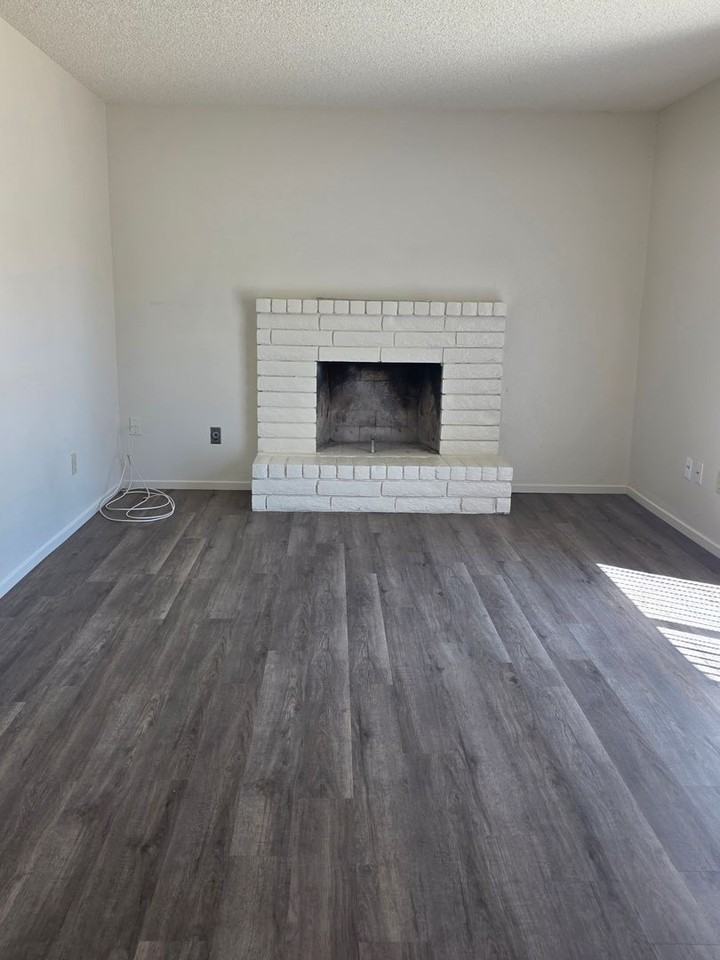 7217 Cranbrook Ave - Photo 5 of 17