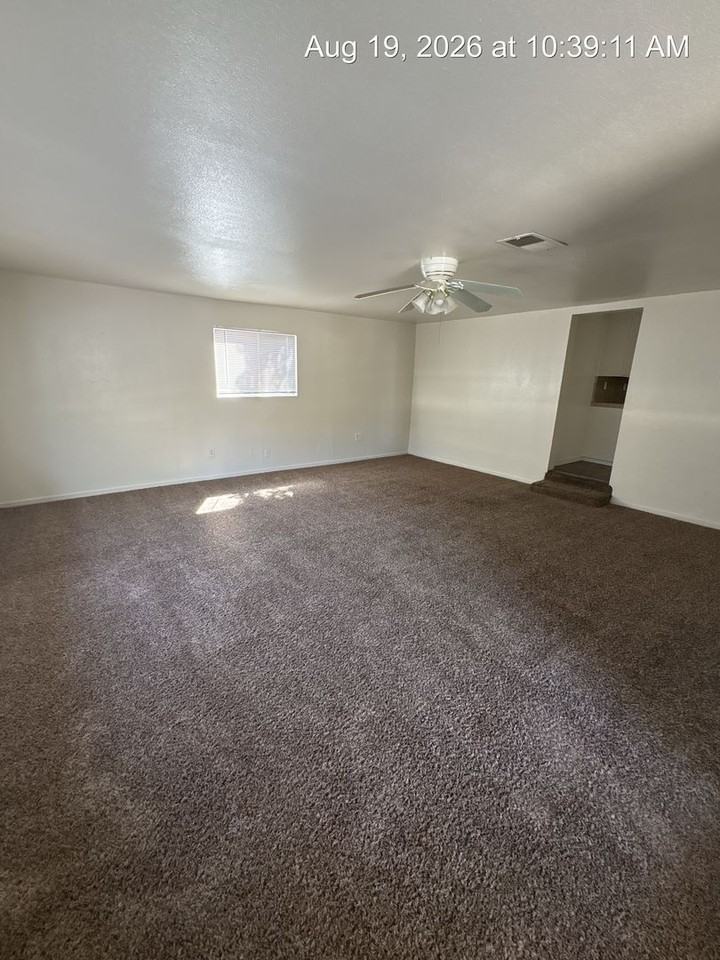 2245 W Harvard Ave - Photo 3 of 26