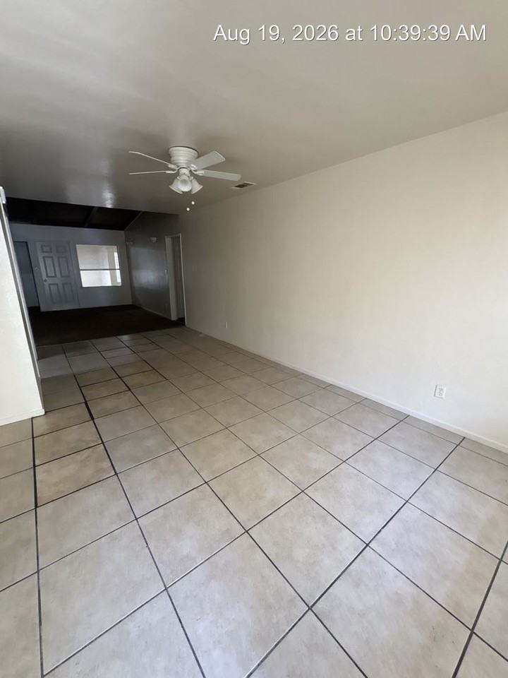 2245 W Harvard Ave - Photo 5 of 26