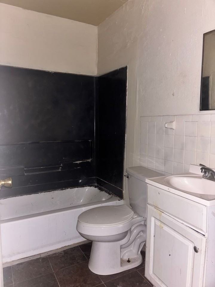 3206 Rosemary Ave - Photo 4 of 7