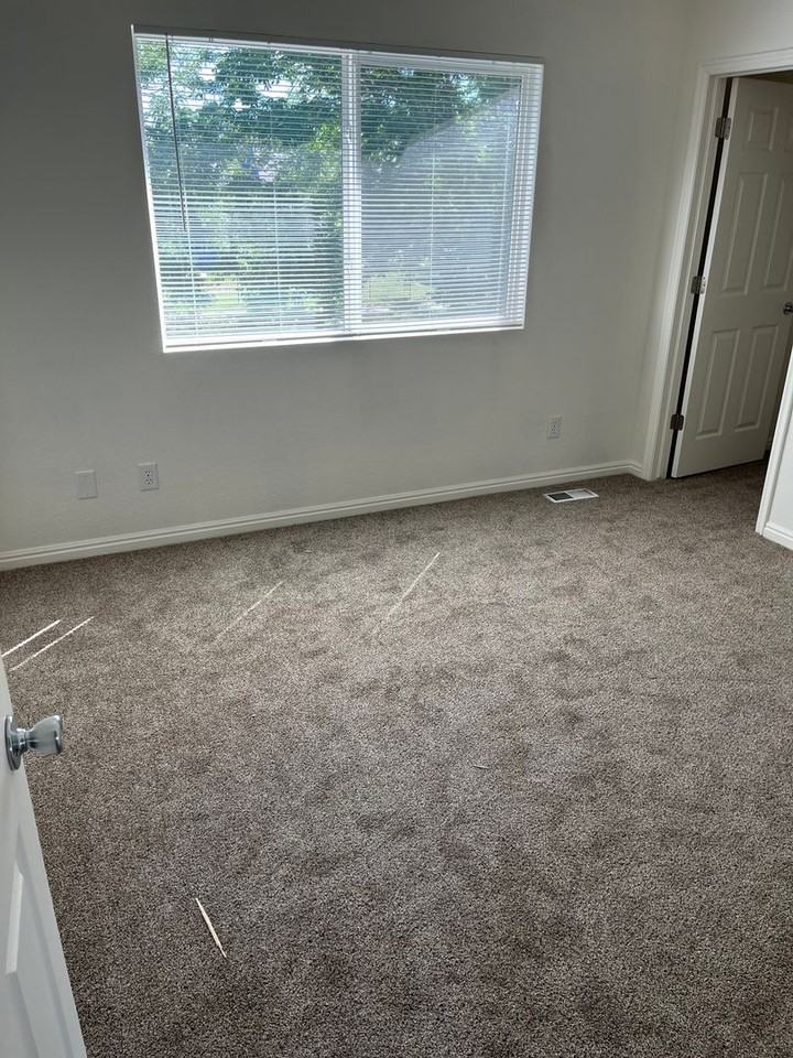 1204 Warrior Way - Photo 5 of 14