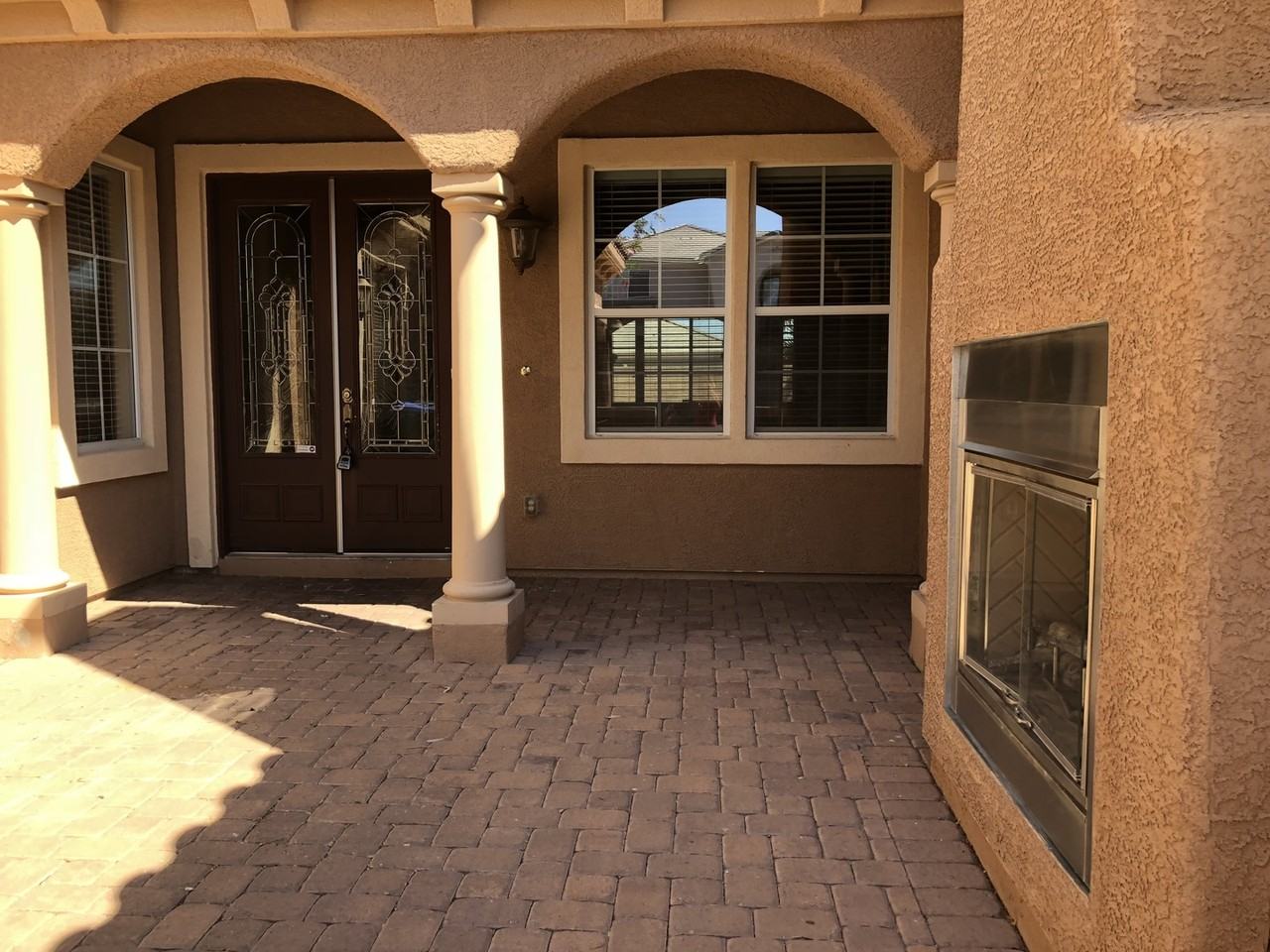 2780 Mingary Ave - Photo 3 of 25