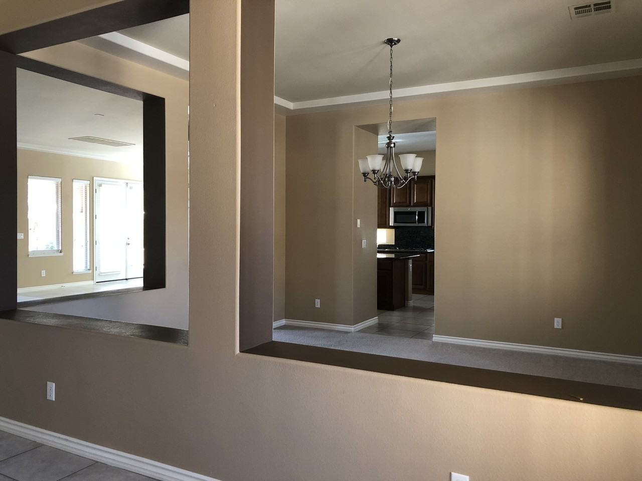 2780 Mingary Ave - Photo 7 of 25