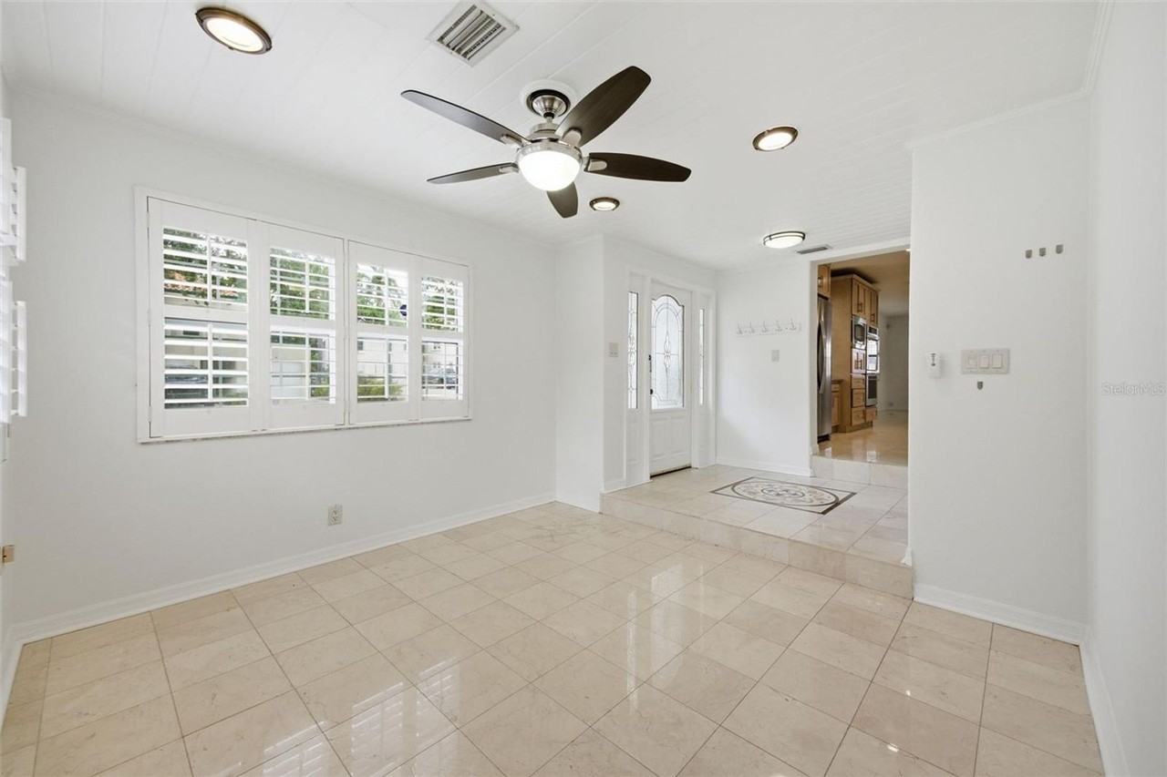 2512 W Kansas Ave - Photo 3 of 22
