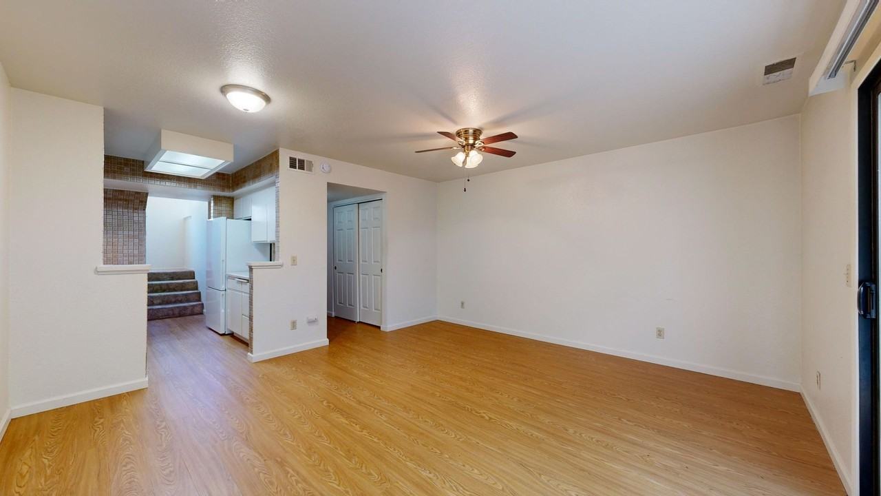 1887 Windmill Cir - Photo 3 of 38