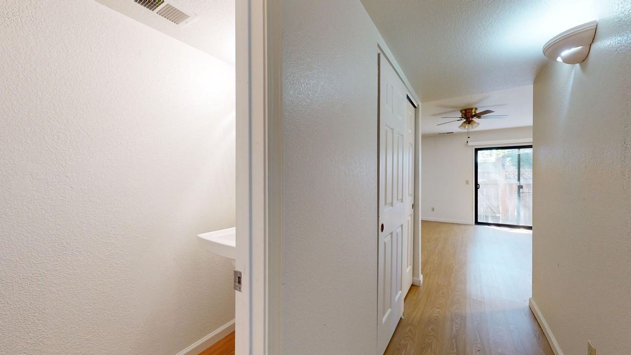1887 Windmill Cir - Photo 7 of 38