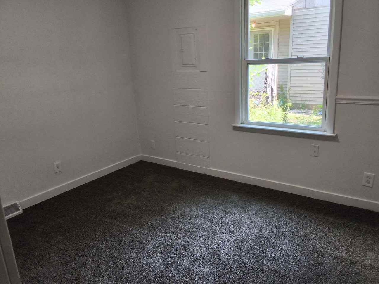 934 Se Pinecrest Dr - Photo 4 of 5