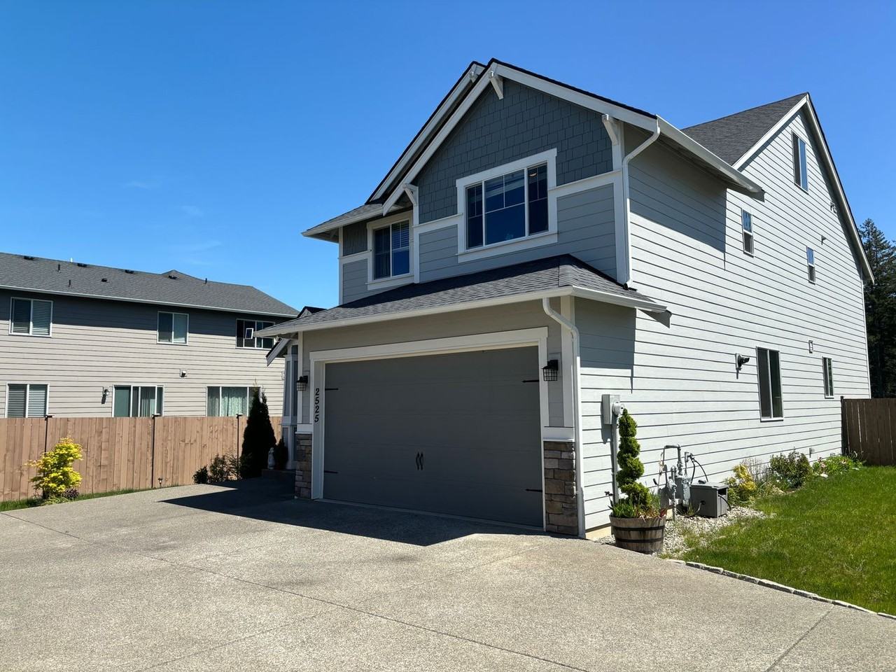 2525 200th Street Ct E - Photo 2 of 41