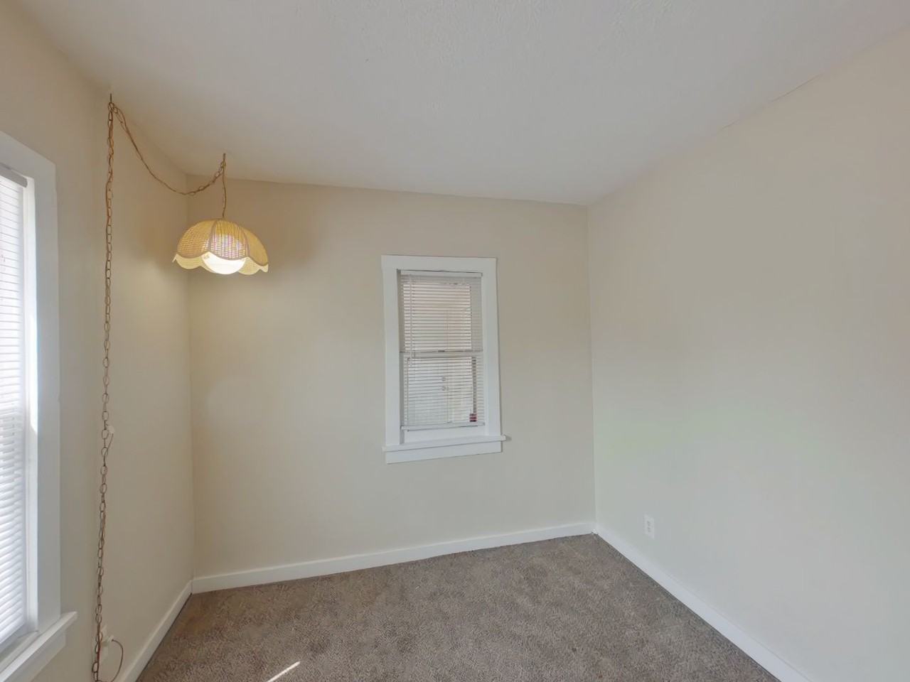 1125 S Millwood Ave - Photo 5 of 11