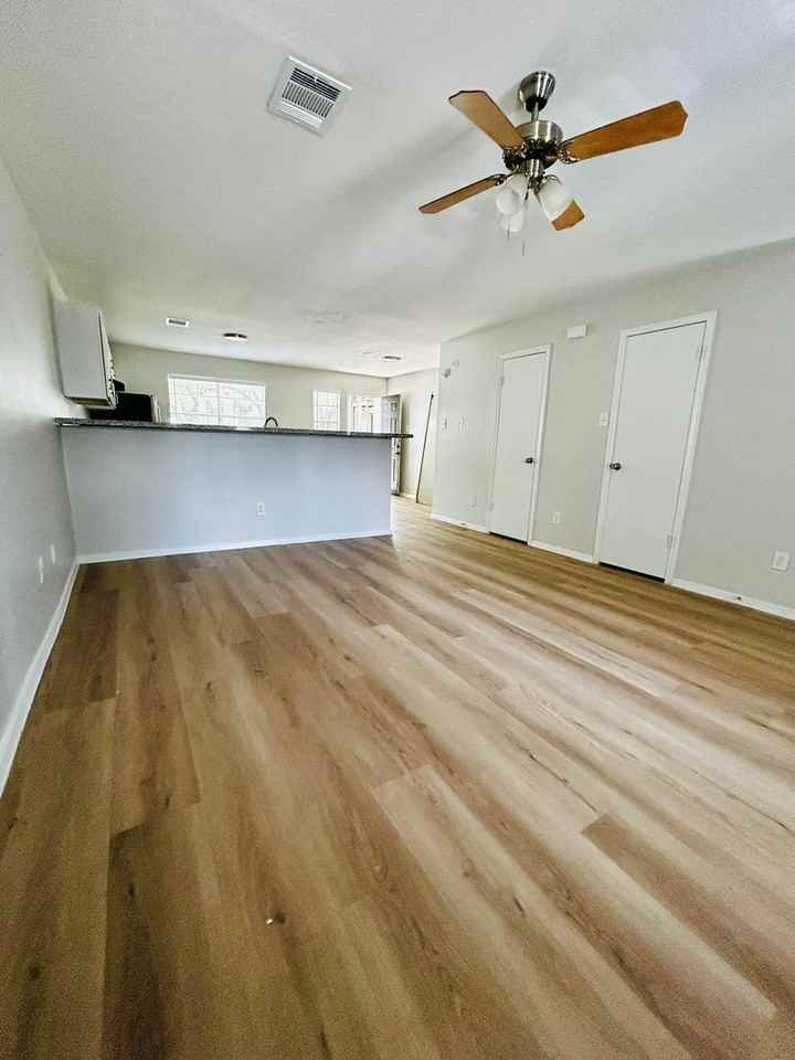 1818 River Crossing Cir - Photo 3 of 25