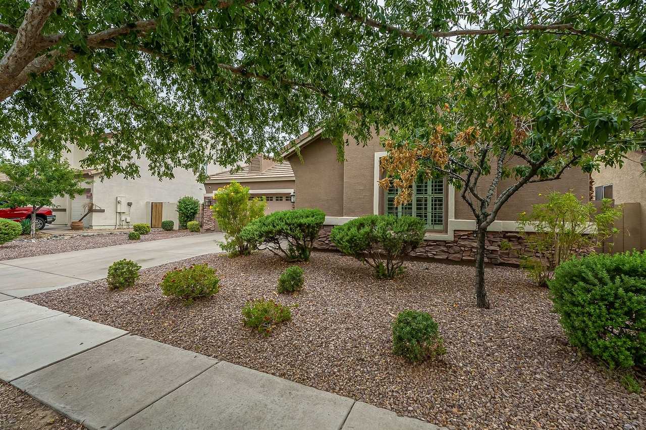1819 E Fawn Dr - Photo 4 of 50
